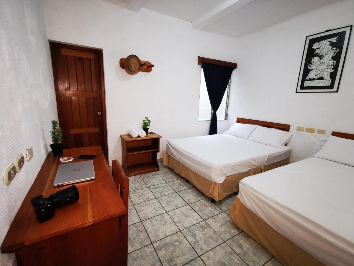 Natz Hotel Flores Exterior foto